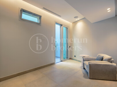 Villa Riva - Contemporary in Nueva Andalucía, Marbella