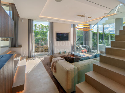 Villa Riva - Contemporary in Nueva Andalucía, Marbella