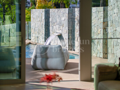 Villa Riva - Contemporary in Nueva Andalucía, Marbella