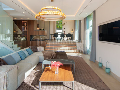 Villa Riva - Contemporary in Nueva Andalucía, Marbella