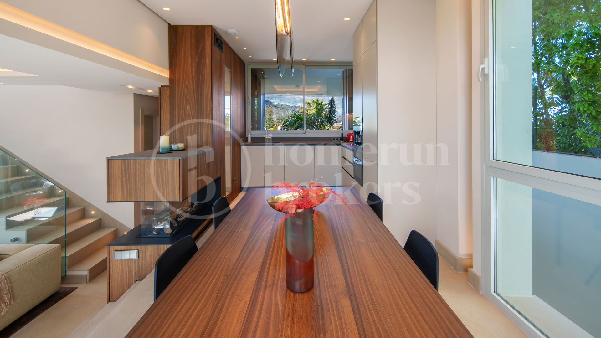 Villa Riva - Contemporary in Nueva Andalucía, Marbella