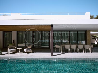 Villa Escorial One - Frontline Golf Villa in Valderrama, Sotogrande