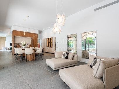 Villa Escorial One - Frontline Golf Villa in Valderrama, Sotogrande