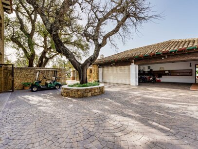 Finca La Mairena - Luxury Country Estate for Sale Near La Mairena