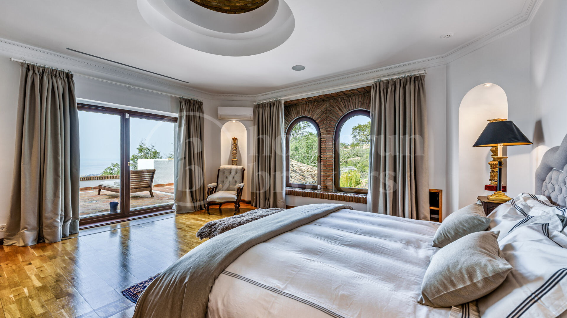 Finca La Mairena - Luxury Country Estate for Sale Near La Mairena