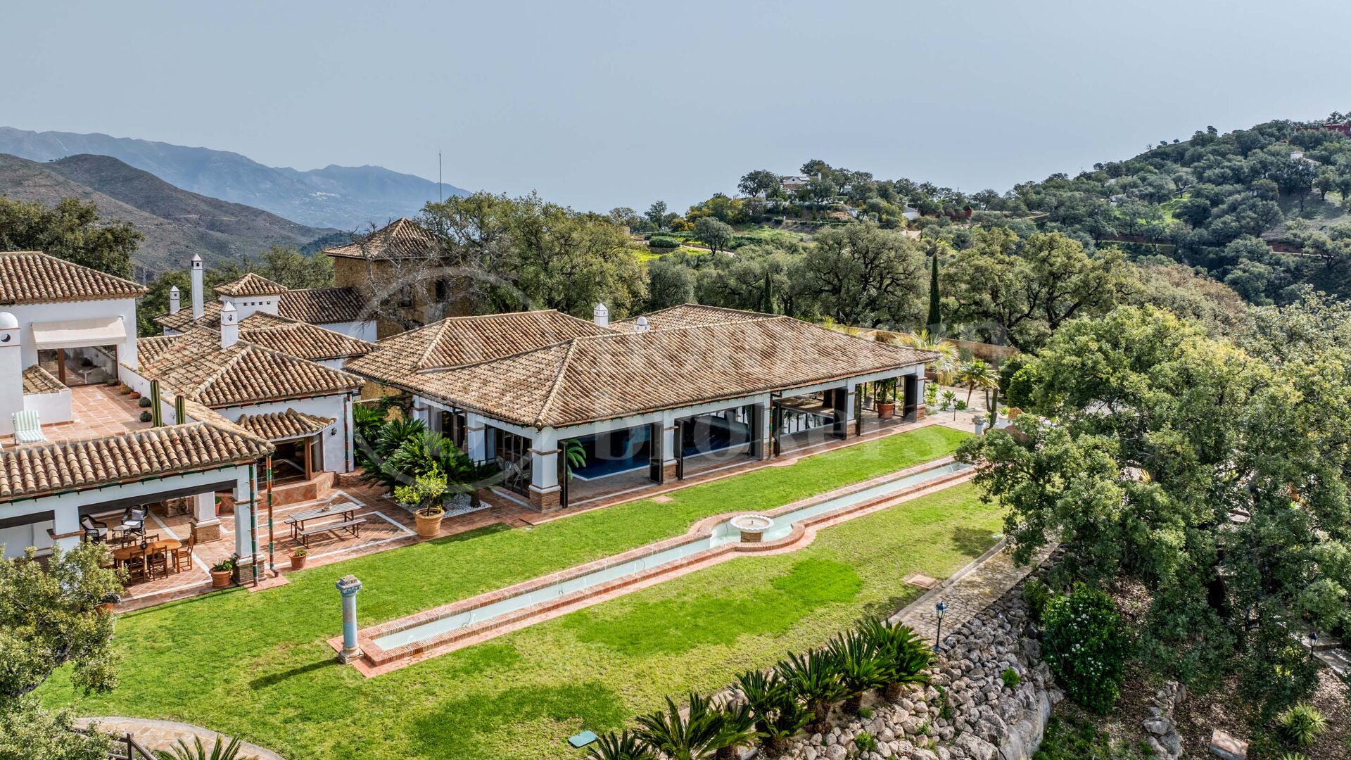 Finca La Mairena - Luxury Country Estate for Sale Near La Mairena