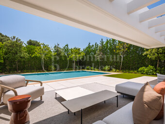 Villa Nova - Modern 5-Bedroom Villa in the New Golden Mile