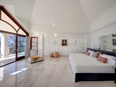 Casa Augusta - Elegant Villa in Marbella Golden Mile