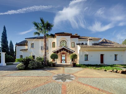Casa Augusta - Elegant Villa in Marbella Golden Mile