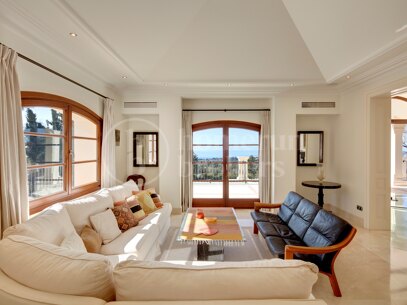 Casa Augusta - Elegant Villa in Marbella Golden Mile