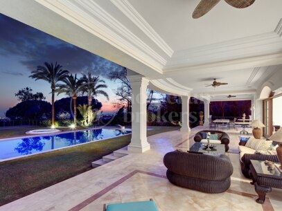 Casa Augusta - Elegant Villa in Marbella Golden Mile