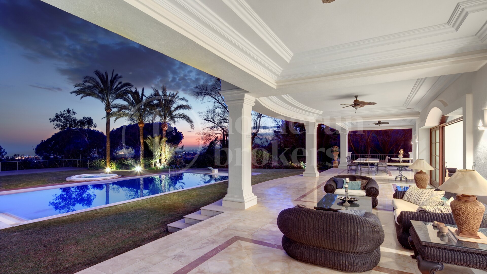 Casa Augusta - Elegant Villa in Marbella Golden Mile