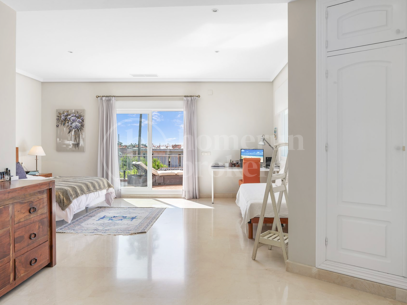 Villa Candela - Elegant Villa with Sea Views in El Paraíso Alto