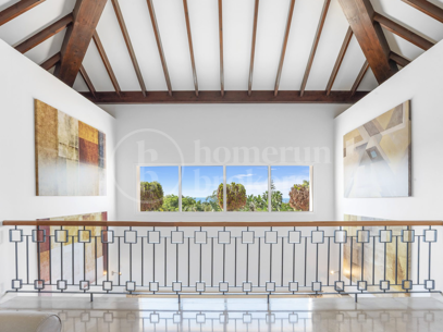 Villa Candela - Elegant Villa with Sea Views in El Paraíso Alto