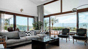 Private Luxury 6-Bedroom Villa with Pool in Las Chapas