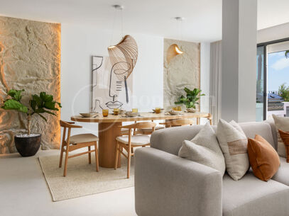 La Quinta Hills 47 - Luxury Holiday Apartment with Rooftop Plunge Pool in La Quinta, Marbella