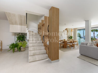 La Quinta Hills 47 - Luxury Holiday Apartment with Rooftop Plunge Pool in La Quinta, Marbella