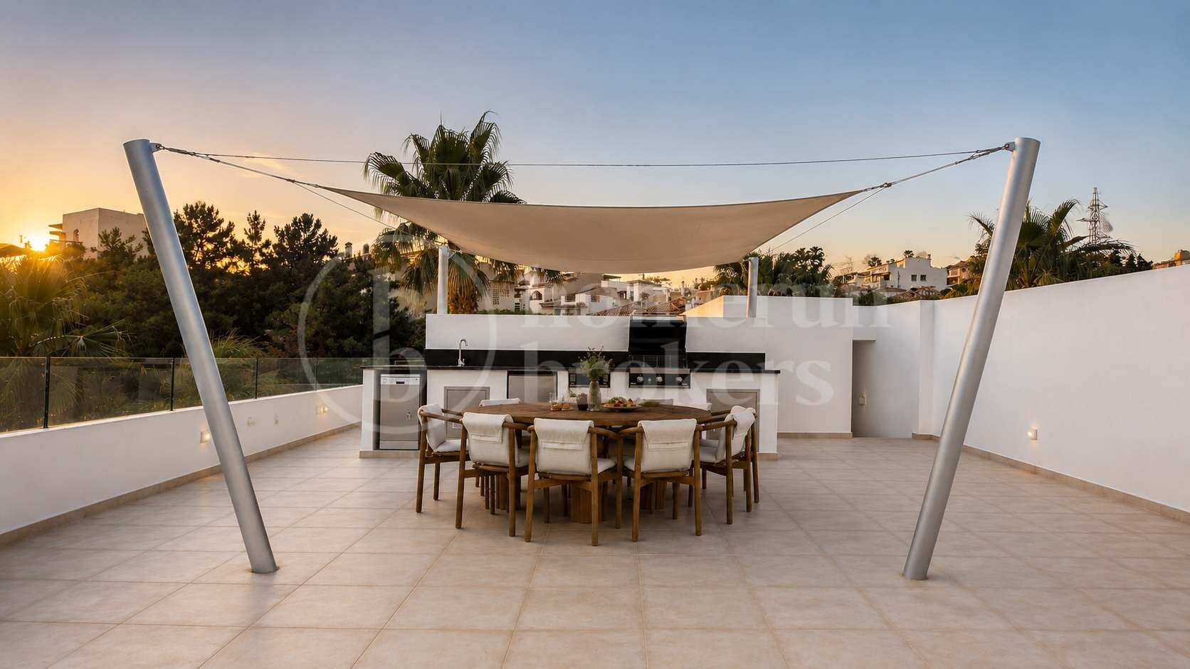 Modern Frontline Golf Villa with Rooftop Terrace in El Paraíso