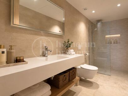 Modern Frontline Golf Villa with Rooftop Terrace in El Paraíso