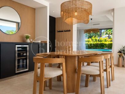 Modern Frontline Golf Villa with Rooftop Terrace in El Paraíso