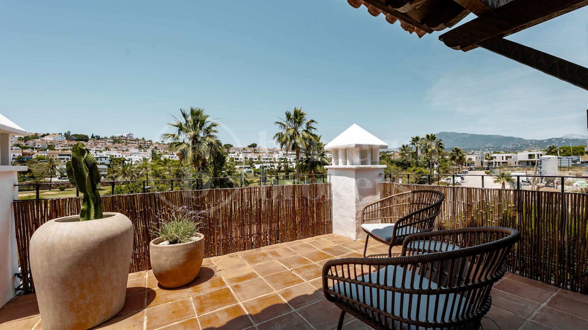 Villa Dos Hermanas - Spacious Mediterranean Villa in El Campanario