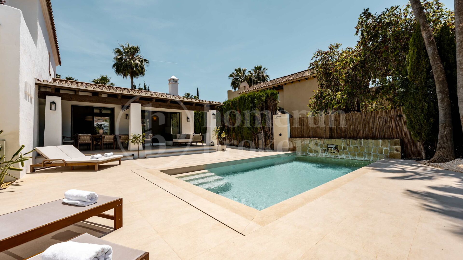 Villa Dos Hermanas - Spacious Mediterranean Villa in El Campanario