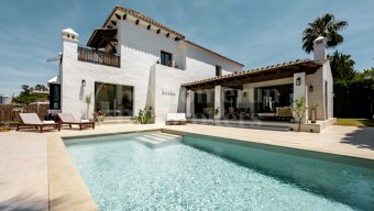 Villa Dos Hermanas - Spacious Mediterranean Villa in El Campanario