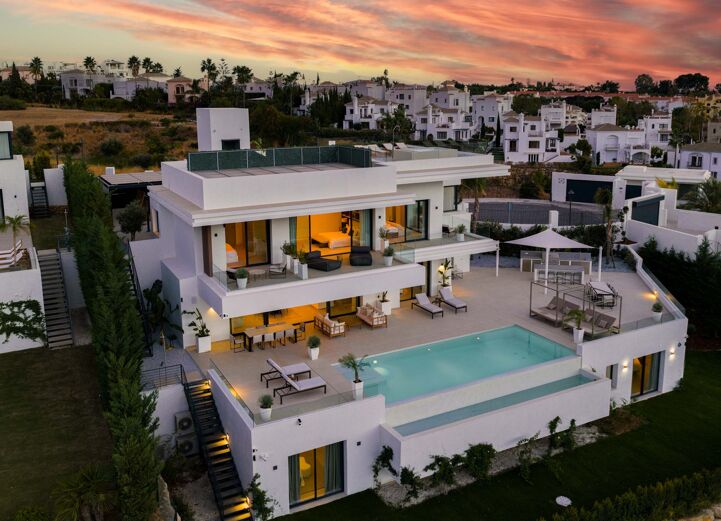 Luxury Casa For Sale In La Resina Golf