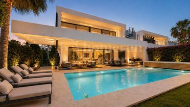 Villa Puente Romano - Contemporary Luxury Villa in Altos de Puente Romano