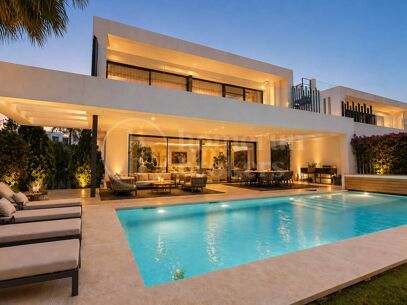 Villa Puente Romano - Contemporary Luxury Villa in Altos de Puente Romano