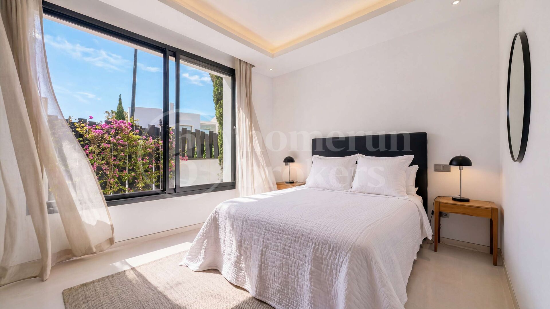 Villa Puente Romano - Contemporary Luxury Villa in Altos de Puente Romano