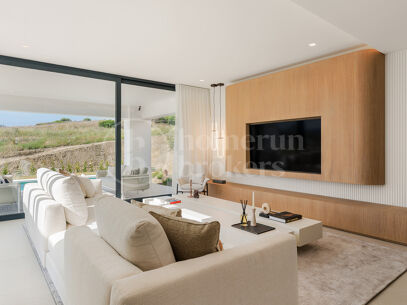 Villa Aurea - Nyckelfärdig modern villa i Estepona Golf