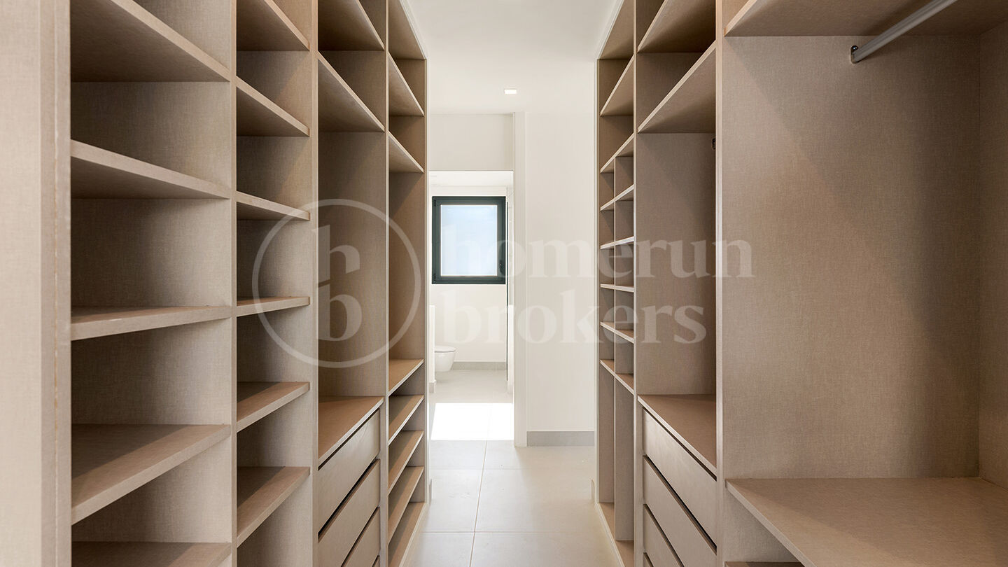 Villa Aurea - Nyckelfärdig modern villa i Estepona Golf