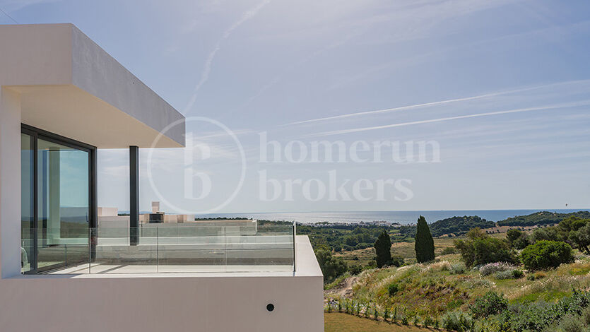Villa Aurea - Nyckelfärdig modern villa i Estepona Golf