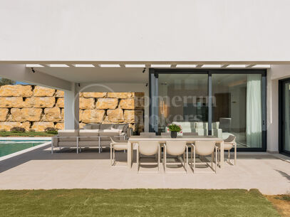 Villa Aurea - Nyckelfärdig modern villa i Estepona Golf