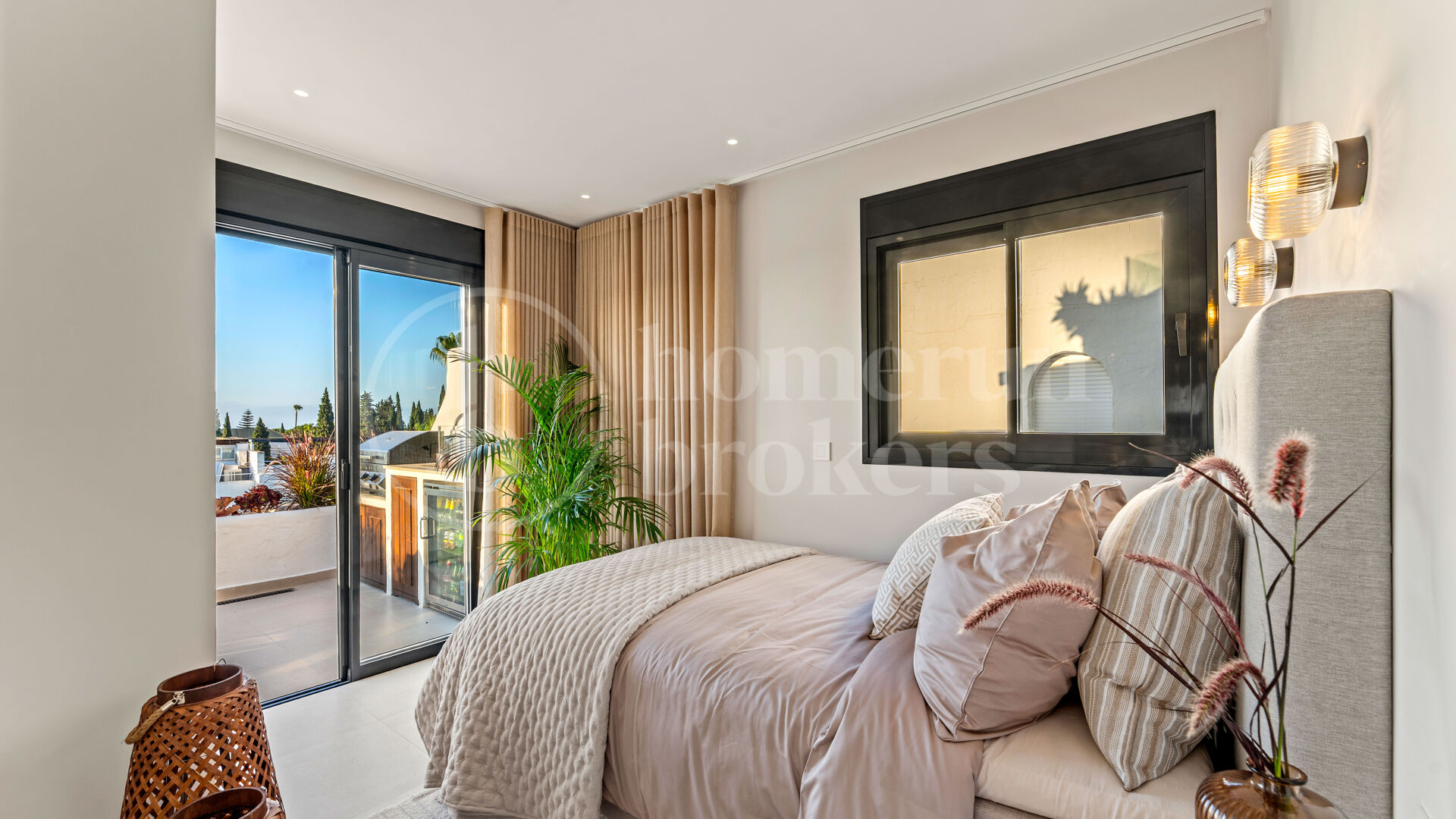 Casa Destiny - Renovated Apartment with Sea Views on the Golden Mile