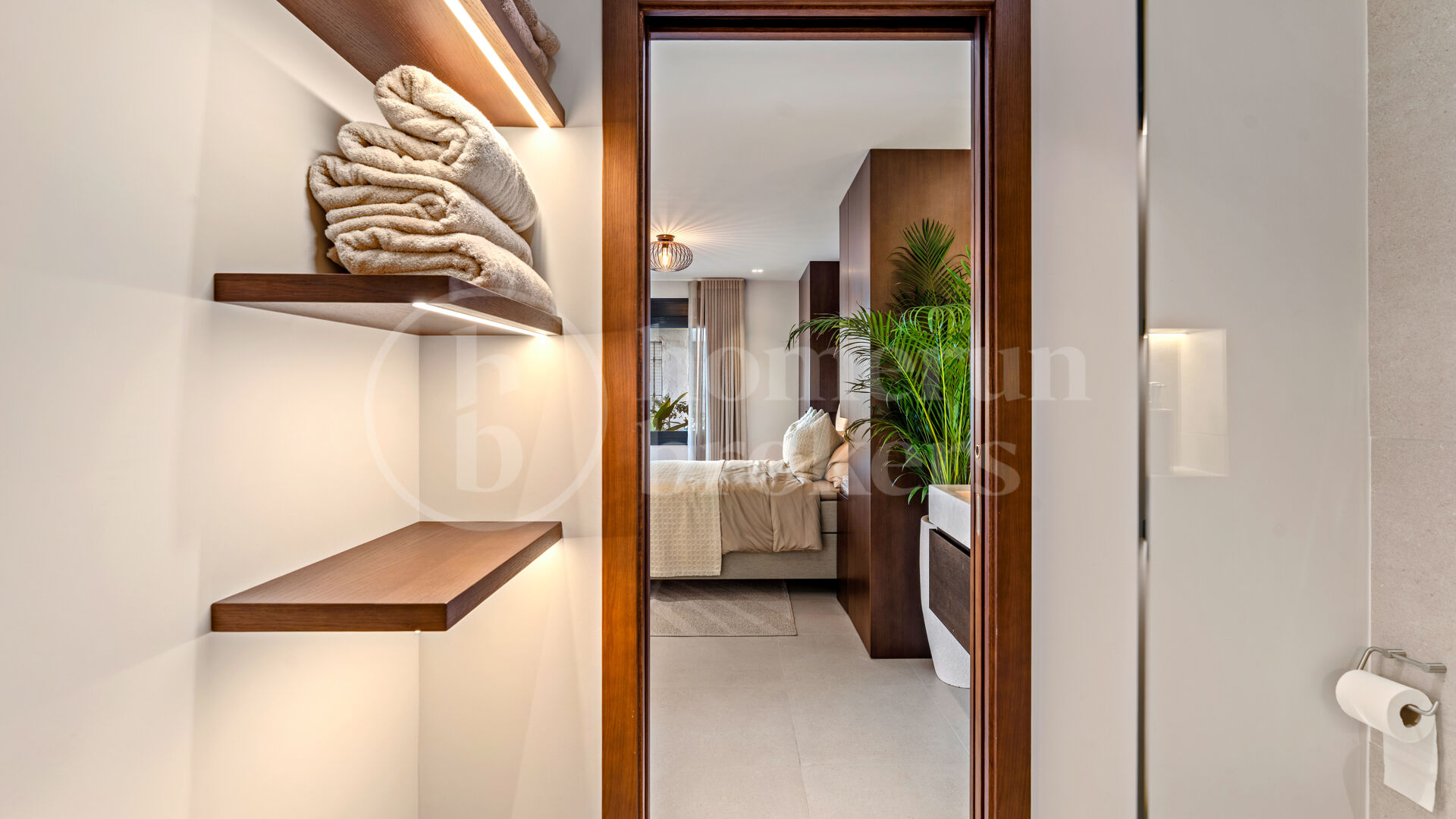 Casa Destiny - Renovated Apartment with Sea Views on the Golden Mile