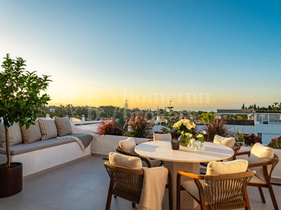 Casa Destiny - Renovated Apartment with Sea Views on the Golden Mile
