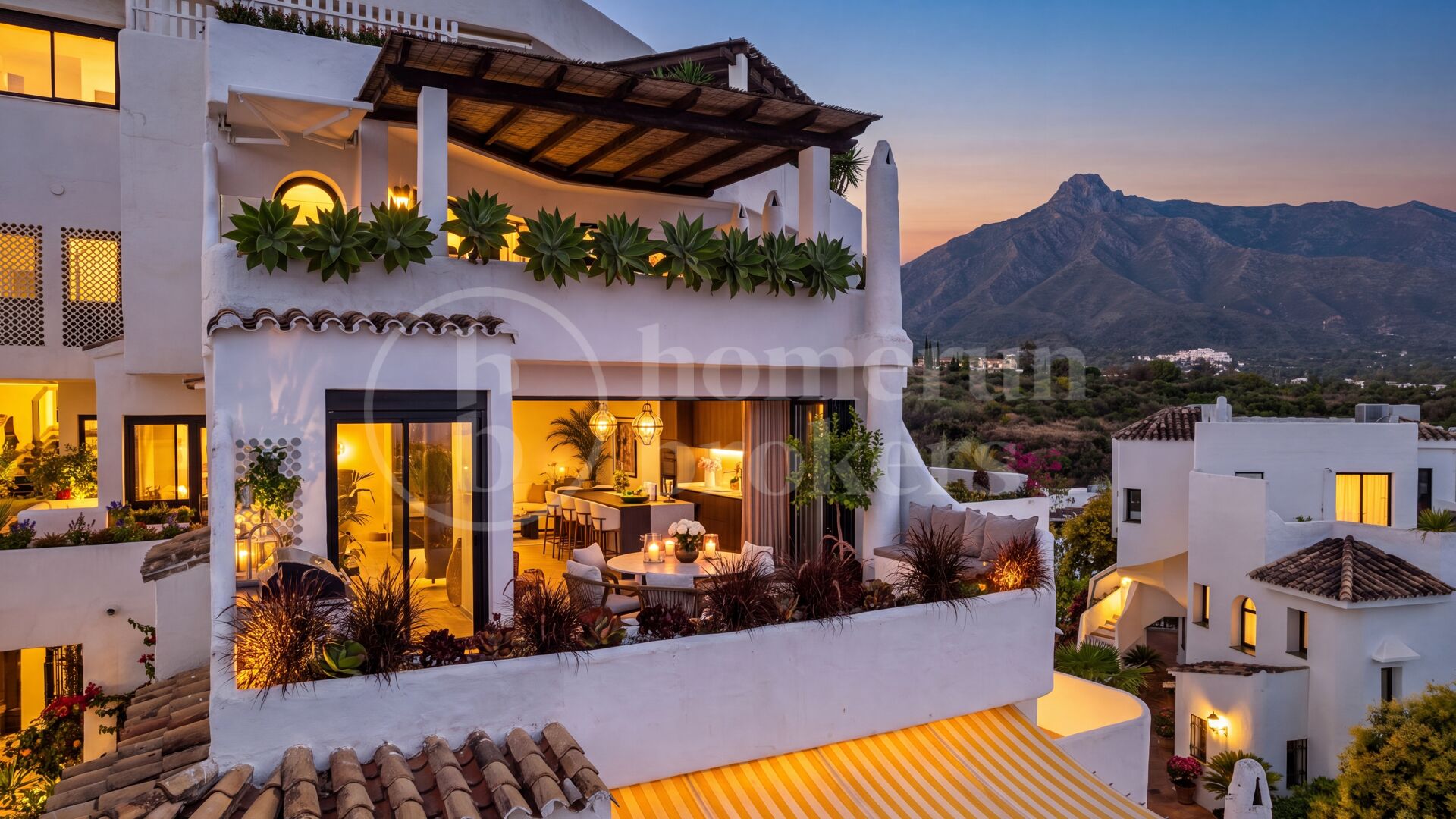 Casa Destiny - Renovated Apartment with Sea Views on the Golden Mile