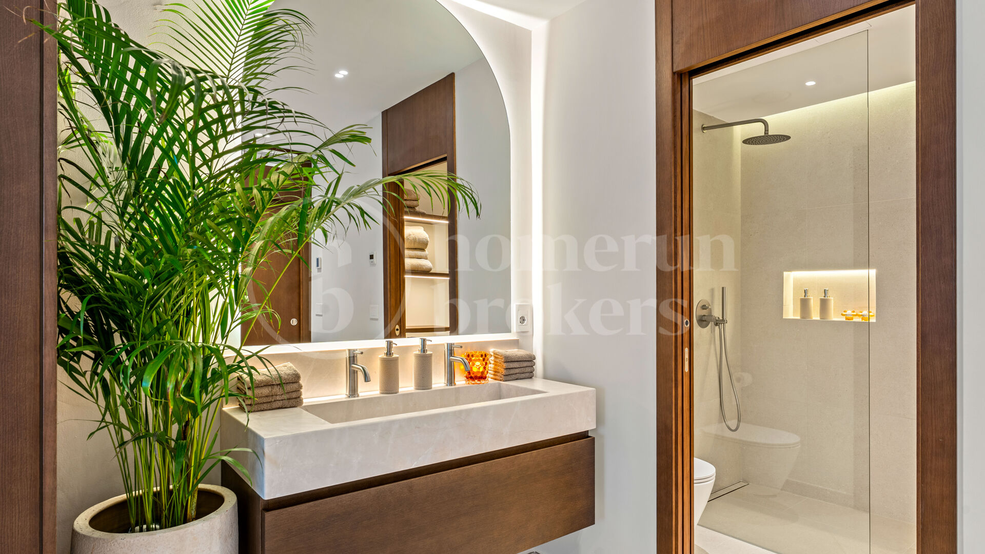 Casa Destiny - Renovated Apartment with Sea Views on the Golden Mile