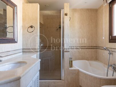 Villa Ariza - Sea View Villa for Sale in El Rosario