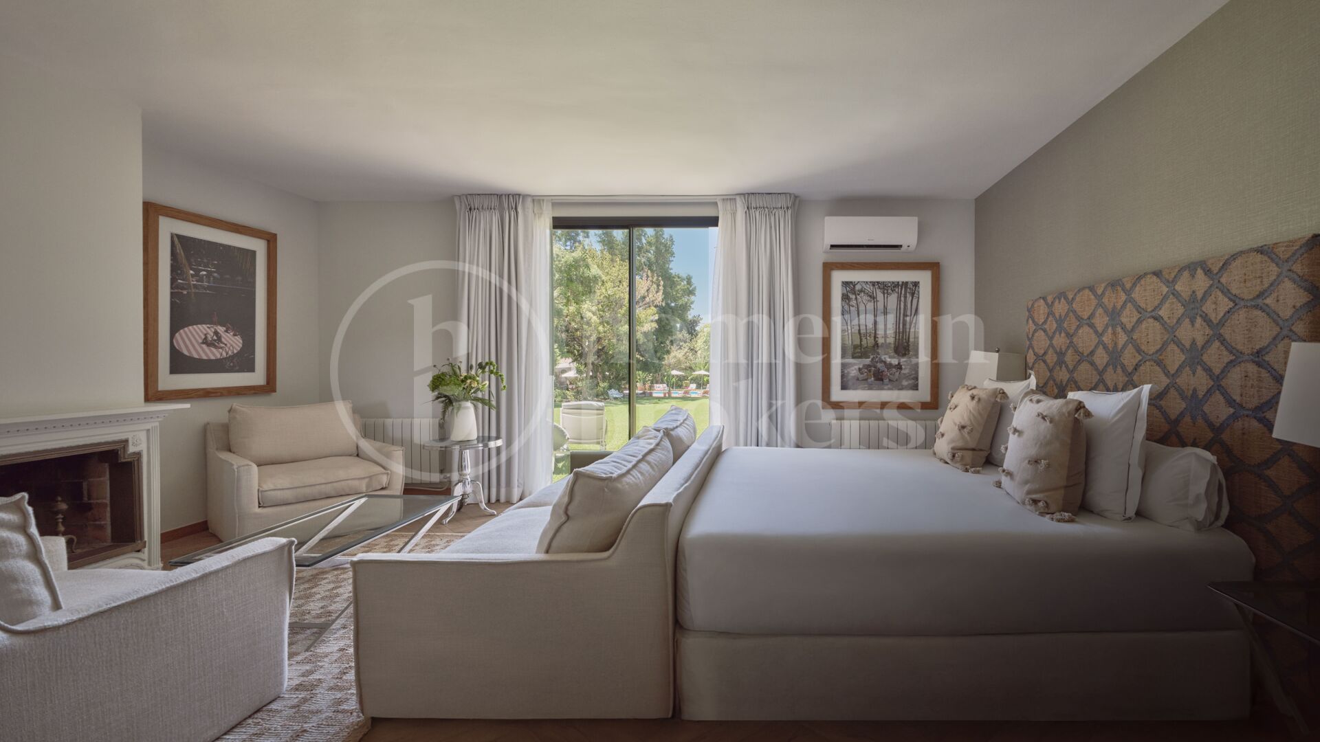 Luxury Marbella Villa with Private Pool, Padel Court & Steps from Puente Romano