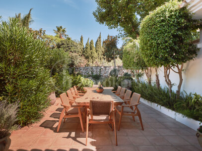 Luxury Marbella Villa with Private Pool, Padel Court & Steps from Puente Romano