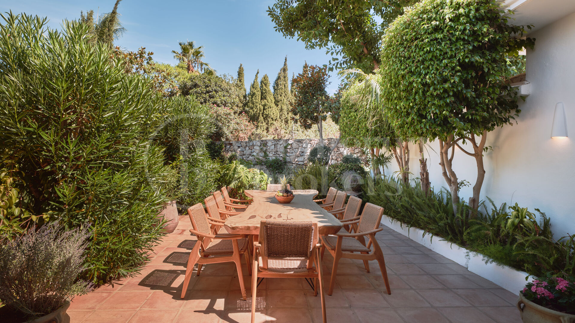 Luxury Marbella Villa with Private Pool, Padel Court & Steps from Puente Romano