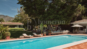 Luxury Marbella Villa with Private Pool, Padel Court & Steps from Puente Romano