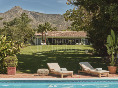 Luxury Marbella Villa with Private Pool, Padel Court & Steps from Puente Romano