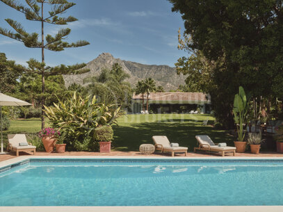 Luxury Marbella Villa with Private Pool, Padel Court & Steps from Puente Romano