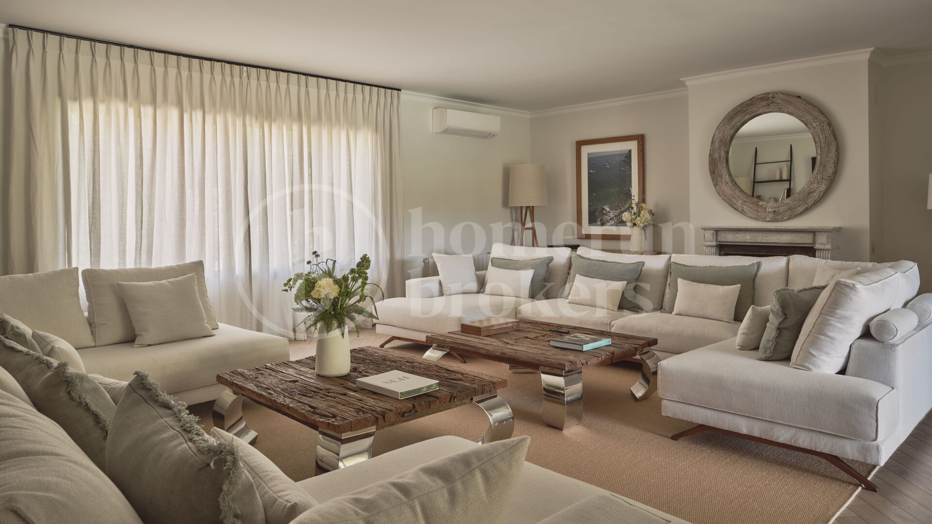 Luxury Marbella Villa with Private Pool, Padel Court & Steps from Puente Romano