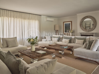 Luxury Marbella Villa with Private Pool, Padel Court & Steps from Puente Romano