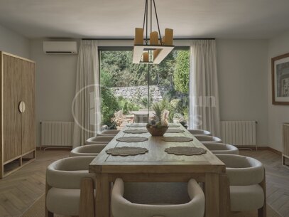 Luxury Marbella Villa with Private Pool, Padel Court & Steps from Puente Romano